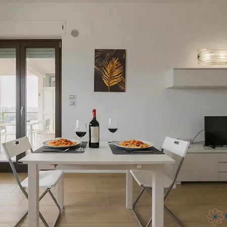 Sky Terrace By Apulia Apartamento Bari