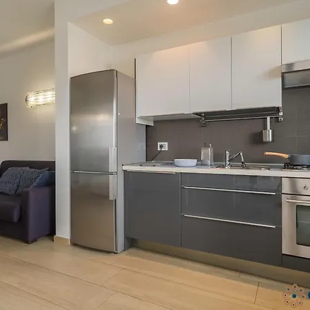 Sky Terrace By Apulia Apartment